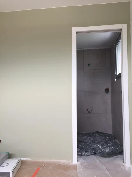 Peindre le mure en satin Grenoble